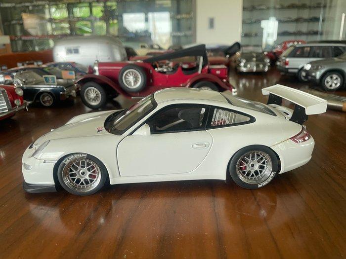 Autoart 1:18 - Modelauto - Porsche 911 GT3 Cup (997), Hobby en Vrije tijd, Modelauto's | 1:5 tot 1:12