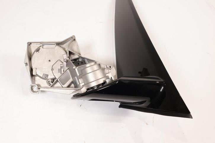 BMW 2 Serie F45 buiten zij spiegel houder rechts 51167415796, Auto-onderdelen, Spiegels, Ophalen of Verzenden