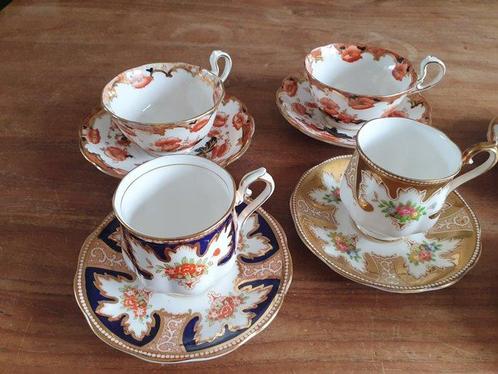 Royal Albert - Tasse et soucoupe (6) - Royal Albert Royalty, Antiek en Kunst, Antiek | Meubels | Tafels