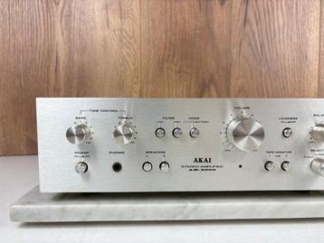Akai - AM-2200 Amplificateur stéréo à semi-conducteurs