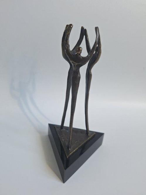 Artihove - Beeldje - Samen op niveau - verbronsd, Antiek en Kunst, Curiosa en Brocante