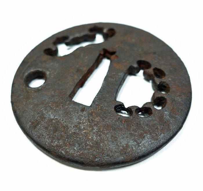 Themacollectie - Edo-periode ijzeren tsuba – Yukiwa, Antiquités & Art, Antiquités | Autres Antiquités