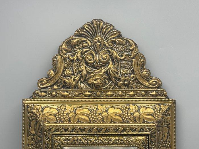 Prachtige latoenspiegel met borstels - Spiegel - Glas,, Antiek en Kunst, Curiosa en Brocante