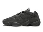 Adidas Yeezy Boost 500 Utility Black - Maat 44 EU, Kleding | Heren, Schoenen, Ophalen of Verzenden, Nieuw