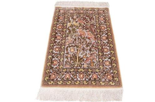 Silk Hereke Signed Carpet with Metal (Souf) - Pure luxe, Huis en Inrichting, Stoffering | Tapijten en Vloerkleden