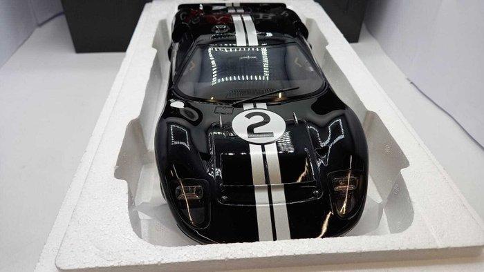 CMR 1:12 - Modelauto - Ford GT40 24 Le Mans 1966 - (cod.C39), Hobby en Vrije tijd, Modelauto's | 1:5 tot 1:12