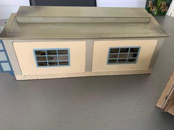 Märklin H0 - 2729 - Modeltreingebouwen (2) - Twee identieke beschikbaar voor biedingen