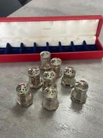 Cartier - Zout- en pepervaatjes (8) - zilveren. 925 sterling, Antiek en Kunst