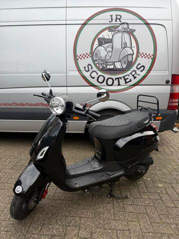 Scooter A-klasse(Geen Rijbewijs Nodig!) beschikbaar voor biedingen