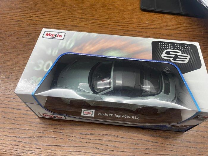 Maisto 1:18 - Modelauto - Porsche 911 Targa 4 GTS 992.2, Hobby en Vrije tijd, Modelauto's | 1:5 tot 1:12