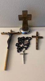Een lot van 42 religieuze voorwerpen (42) - Hout, Metaal,