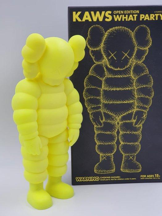 Kaws (1974) - NO RESERVE What Party Yellow 2020, Antiquités & Art, Art | Objets design