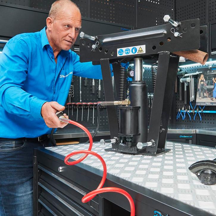 Datona Pijpenbuiger hydropneumatisch 12 ton - Datona -, Doe-het-zelf en Bouw, Gereedschap | Overige machines, Ophalen of Verzenden