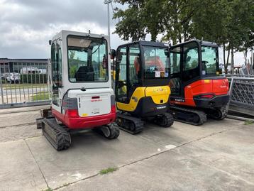 KRAANTJES-minigraver graafmachine takeuchi yanmar kubota disponible aux enchères