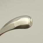 Antieke (1919) saus/juslepel met gebogen steel - Van Kempen