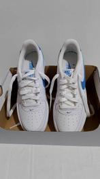 Nike - Low-top sneakers - Maat: EU 38, Nieuw