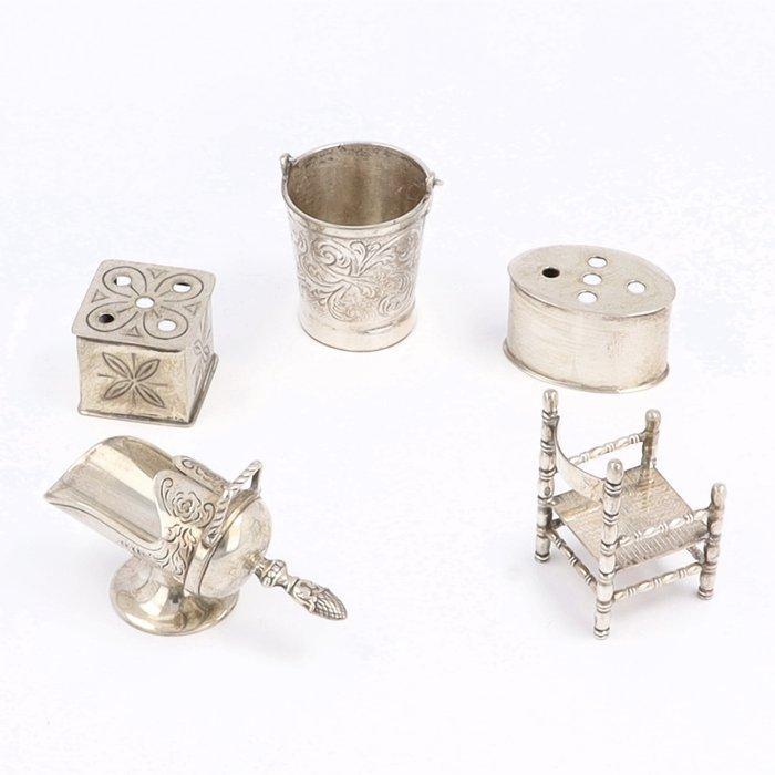 O.a. B. Drost, H. Looren de Jong - Stoof, Emmer, Stoel en, Antiek en Kunst, Antiek | Zilver en Goud