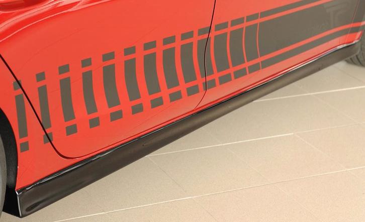 Side skirt | Seat | Leon 2020- 5d hat. / Leon Sportstourer 2, Auto-onderdelen, Carrosserie, Nieuw, Seat, Verzenden