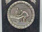 Plaquette met zilver - Plaquette - Hout, Zilver, Antiek en Kunst