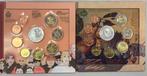 San Marino. Year Set (BU) 2010/2013 (2 coffrets avec monnaie, Postzegels en Munten