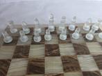 Schaakspel - Marmeren schaakbord met heldere en gematteerde, Antiek en Kunst