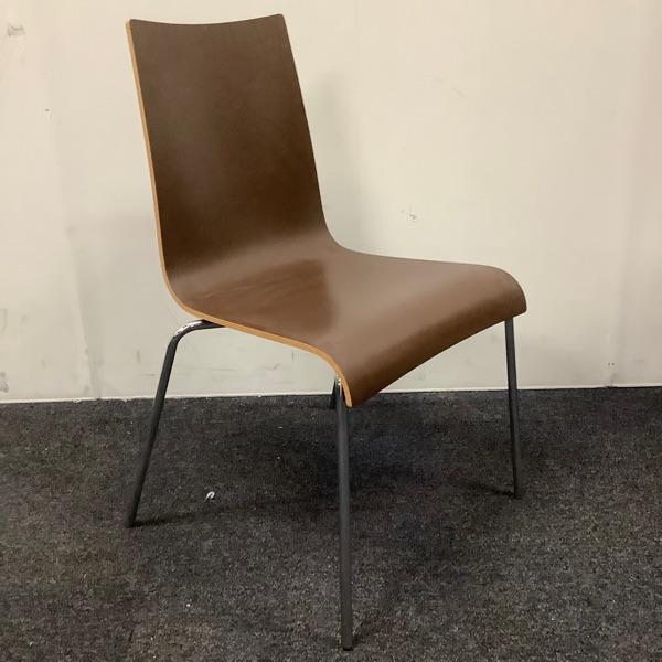 kantinestoel, stapelstoel, bruin - chroom, Huis en Inrichting, Stoelen, Gebruikt, Eén