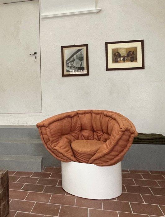 LAGO - Brit Leissler - Fauteuil - Huggy - Lin, MDF -, Antiek en Kunst, Kunst | Designobjecten