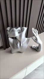 Beeldje - 2 moderne zilverkleurige abstracte sculpturen (2)