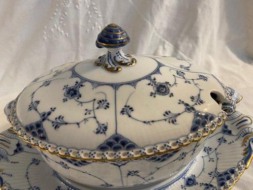 Royal Copenhagen - Plat de service - Porcelaine - terrine en, Antiek en Kunst, Antiek | Meubels | Tafels