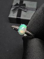 Bague en argent avec opale Bijoux - Hauteur : 24 mm -