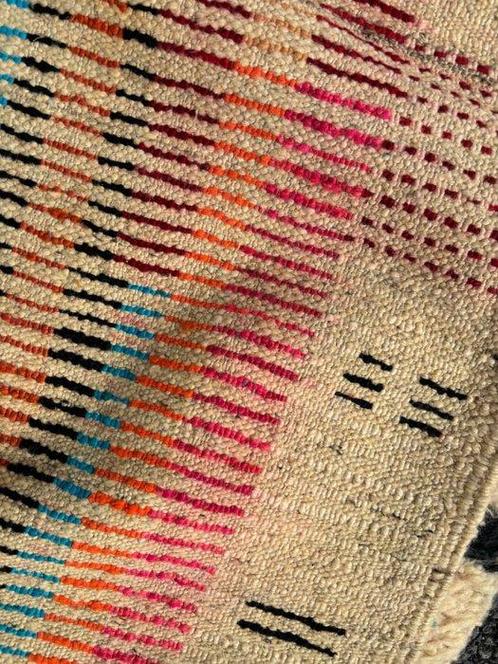 Artistic Modern Berber Runner Rug - Abstract Boho Hallway, Huis en Inrichting, Stoffering | Tapijten en Vloerkleden