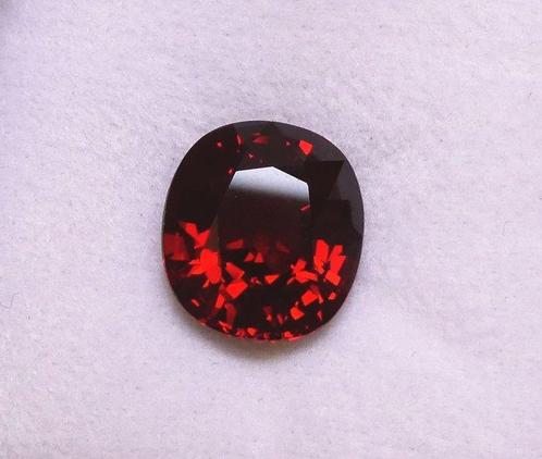 Spessartite - 7.22 ct - Instituto Gemólogico Español (IGE), Handtassen en Accessoires, Edelstenen