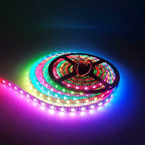 5 meter WS2813B digitale LED strip 60leds/meter, Maison & Meubles, Lampes | Autre, Envoi