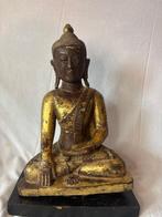 Buddha Gautama della Terra Testimone (“Bhumisparsha”) -