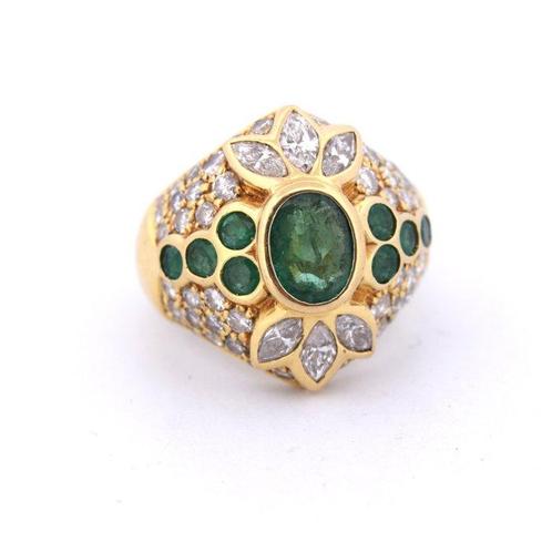 Armring - 18 karaat Geel goud - 3.20ct. tw. Smaragd -, Handtassen en Accessoires, Antieke sieraden