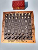 Anthony Dubois (1979) - Louis Vuitton Chess Board, Antiek en Kunst
