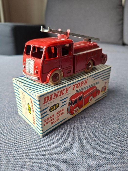 Dinky Toys 1:43 - Modelauto - Berliet brandweerwagen 32 E -, Hobby & Loisirs créatifs, Voitures miniatures | 1:5 à 1:12