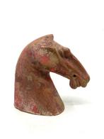 Terracotta Oud-Chinees, Han-dynastie Protomé van een paard -