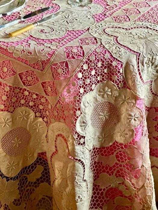 Oud kanten mantel uit Burano, prachtig handwerk. -, Antiek en Kunst, Kunst | Designobjecten