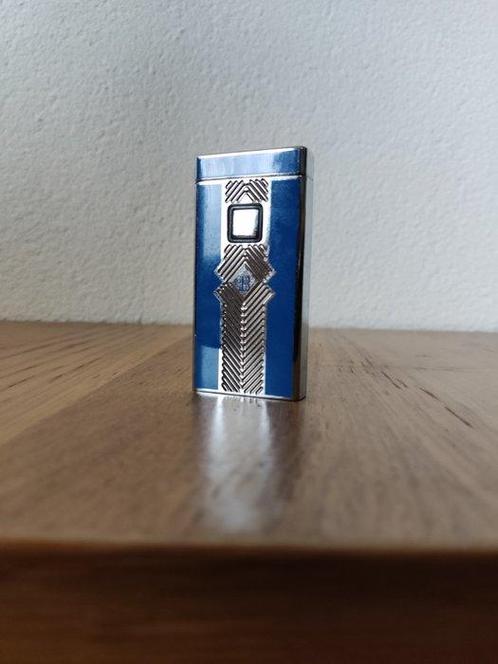 Balmain - Sans Prix de Réserve - Briquet - Acier, Verzamelen, Rookartikelen, Aanstekers en Luciferdoosjes