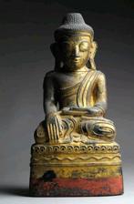 Burmese Buddha 18th lacquered gilt wood - Beeld -, Antiek en Kunst