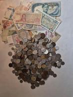 Wereld. Gemengd : 425 munten en 47 banknotes (Zonder, Postzegels en Munten