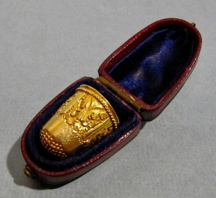 Vingerhoed - Goud uit het begin van de 19e eeuw, Antiek en Kunst, Antiek | Zilver en Goud