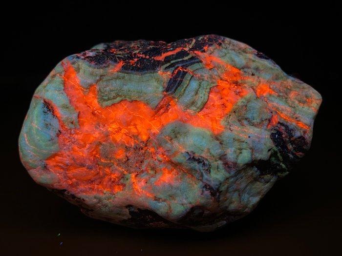 Super zeldzame en heldere stralende willemiet en calciet uit, Verzamelen, Mineralen en Fossielen