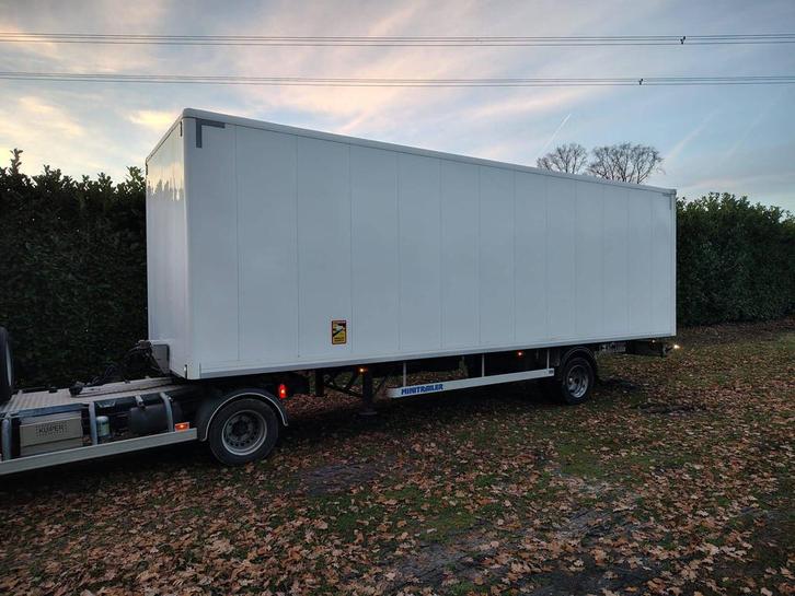 Veiling: Gesloten Oplegger Vergauwe VF BE 2015, Autos, Camions, Enlèvement