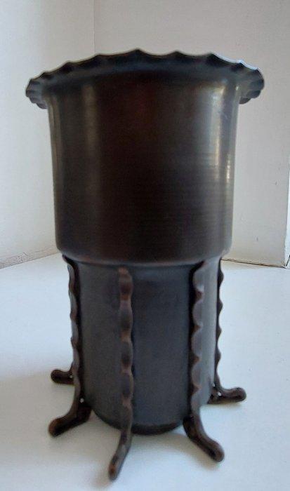 Cris Agterberg - Tasse - Bronze patiné - gobelet de lécole, Antiek en Kunst, Kunst | Designobjecten