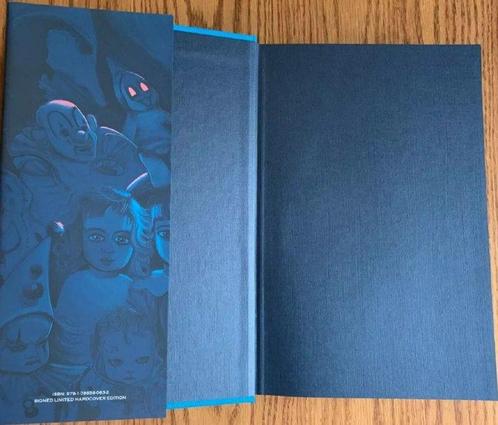 Author Grady Hendrix / Illustrator Eli John - How to Sell a, Antiek en Kunst, Antiek | Boeken en Manuscripten