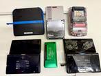 Nintendo - Various Nintendo handhelds and games -