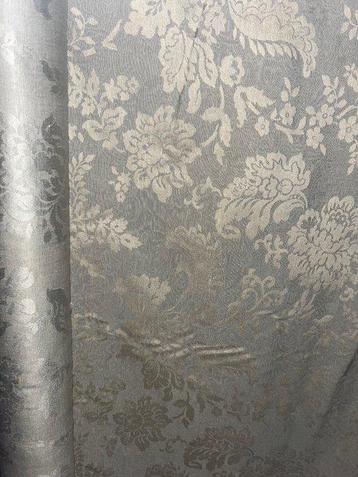 Merveilleux tissu damassé Florentia dans le style Luigi XIV. beschikbaar voor biedingen