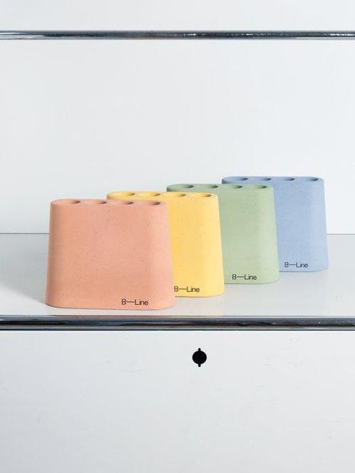 B-Line - Rodolfo Bonetto - Support - Aki Jr. - Ciment -, Antiek en Kunst, Antiek | Meubels | Stoelen en Sofa's
